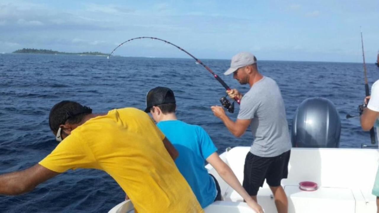 Batuta Maldives Inn Thulusdhoo Esterno foto